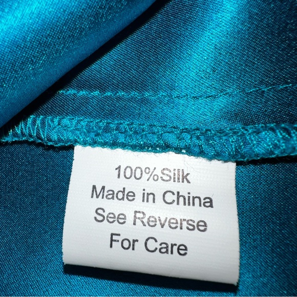 Parker Women’s Blue 100% Silk Asymmetrical Seam Racerback Tank Top Sz M - Picture 6 of 14